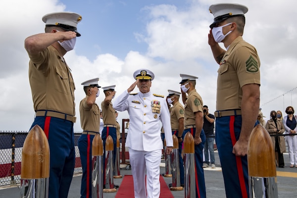 Vice Adm. Kitchener Commissions Newest NROTC San Diego Graduates