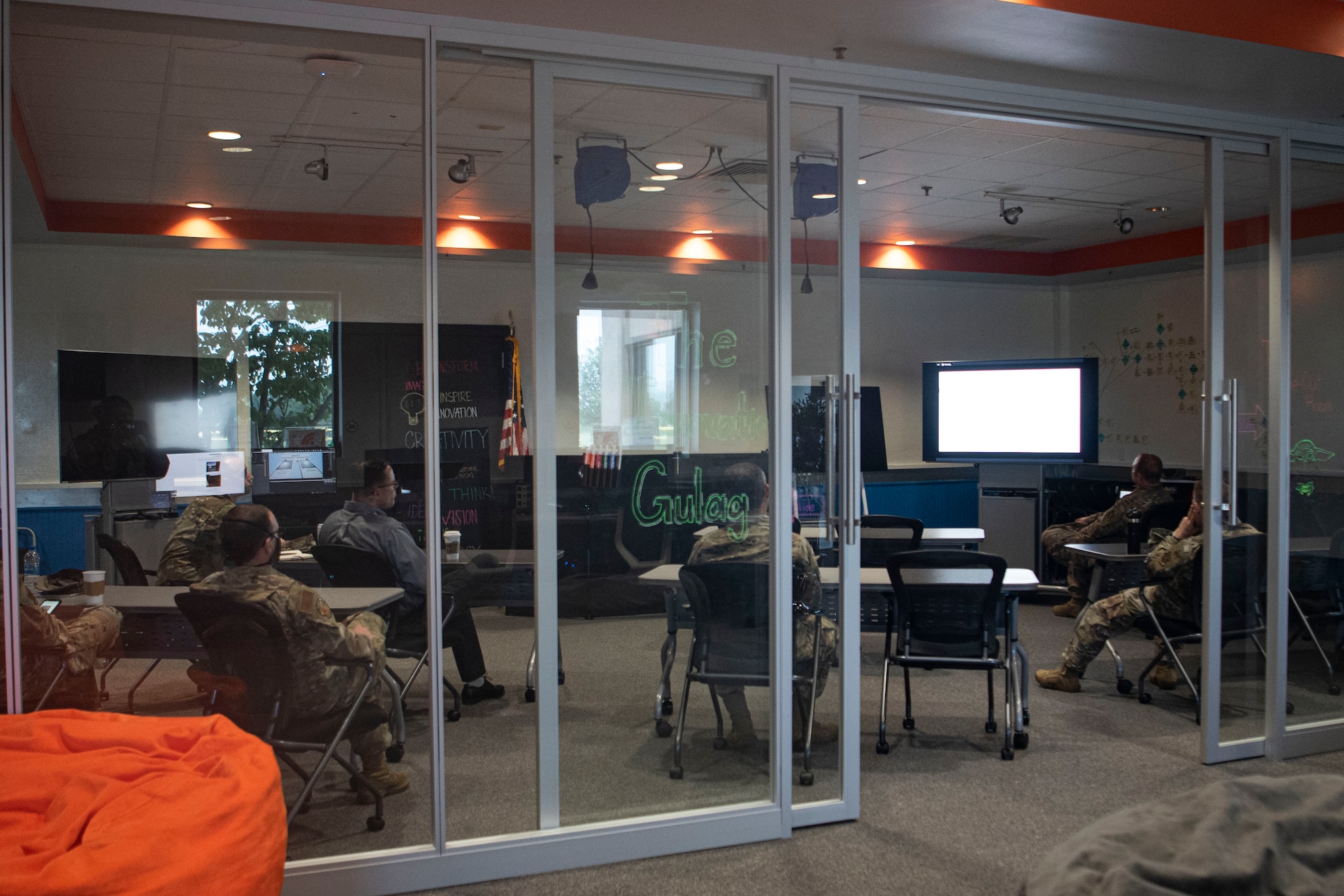 Photo of Innovation Round Table attendees participating in a Zoom call.