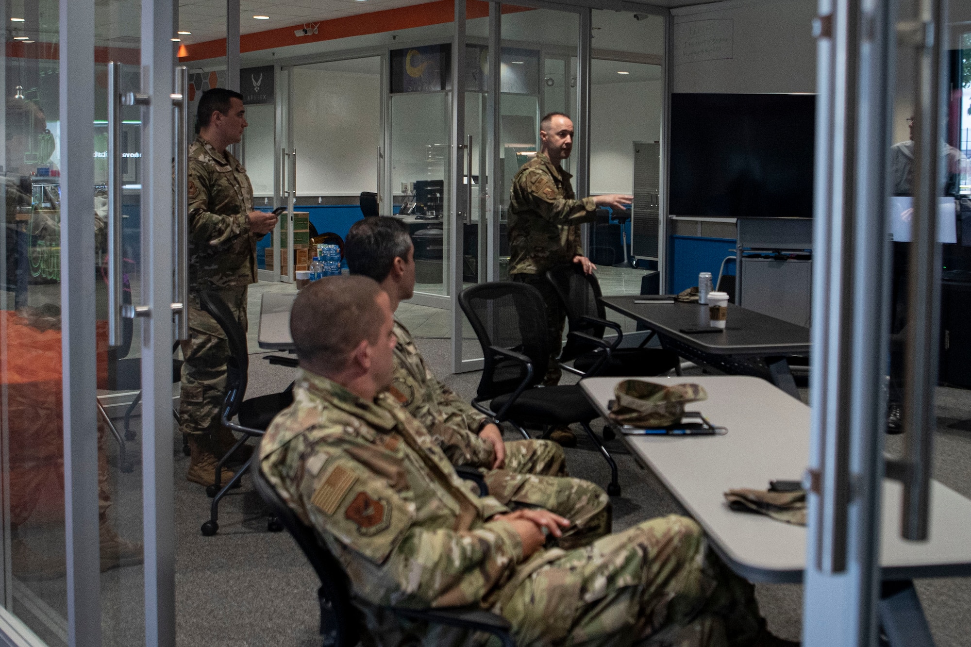 Photo of an attendee speaking during an Innovation Round Table.