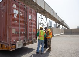 'Sentinel Soldiers' offload CTEF vehicles, containers from Qatari base shutdown