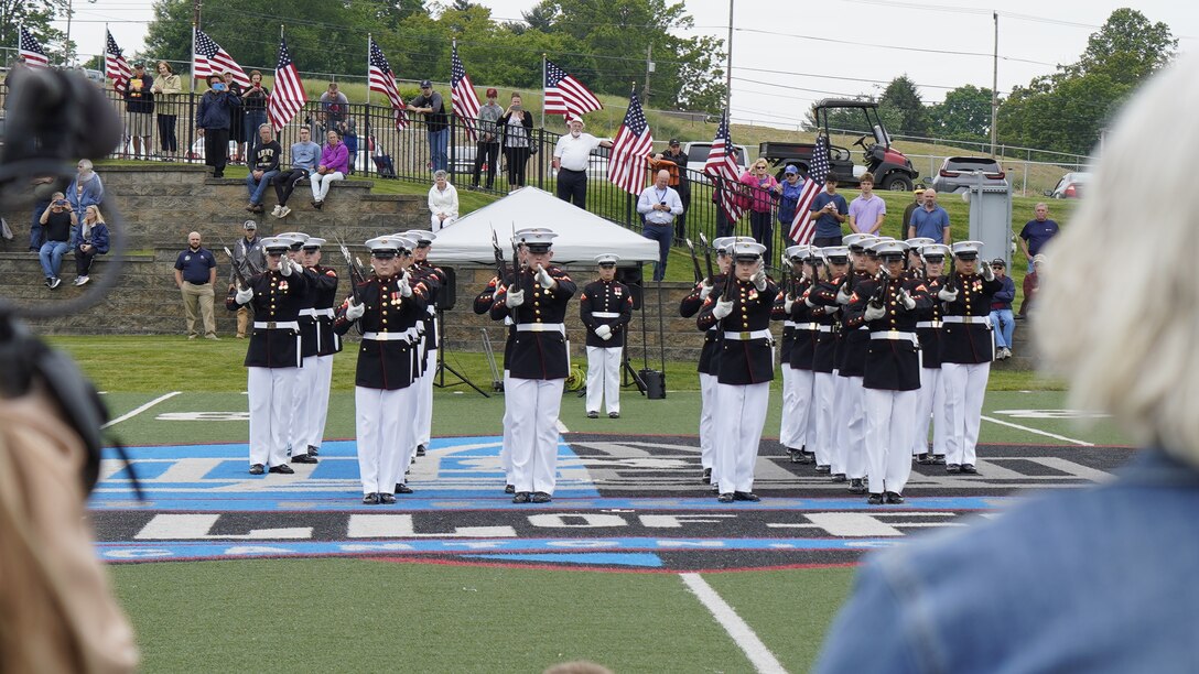 The U.S. Marine Corps Silent Drill Platoon held their final performance for Recruiting Station (RS) Cleveland at the Pro Football Hall of Fame in Canton, Ohio, June 2, 2021. The Marines were given a tour of the hall of fame and got to meet the CEO, Carl David Baker, after their trip from Detroit to Canton. (U.S. Marine Corps photo by Sgt. Jason A. Kolela)