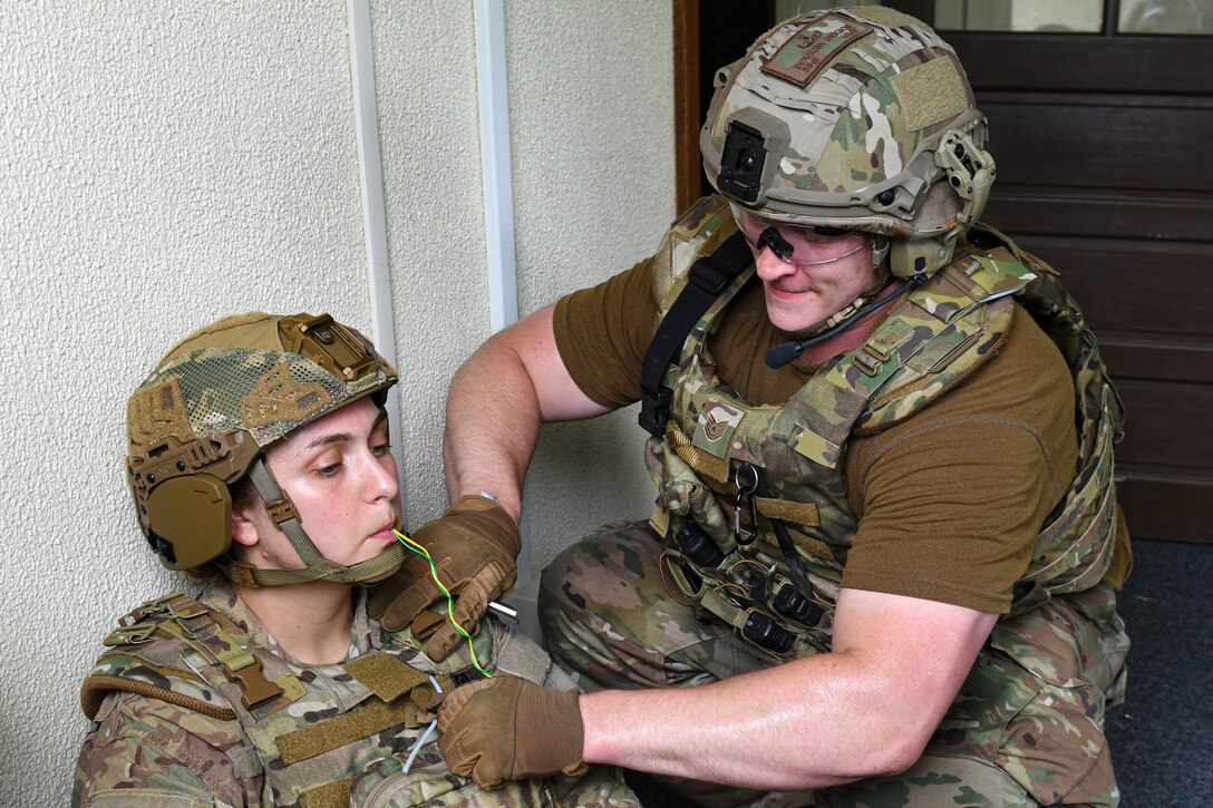 Photo of EOD IED response operations training.