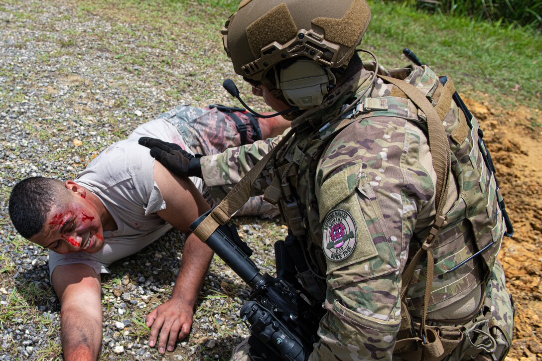 Photo of EOD IED response operations training.
