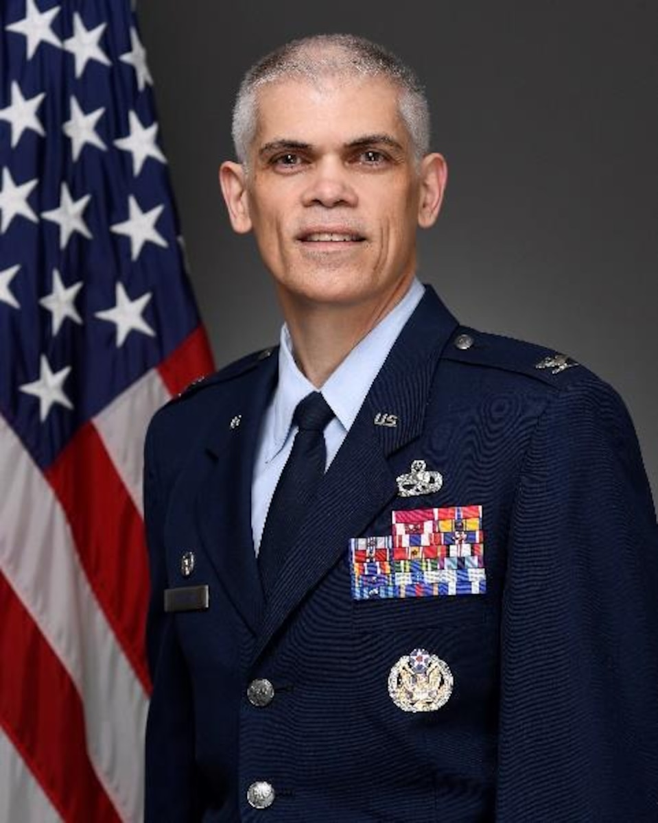 325th MXG Commander