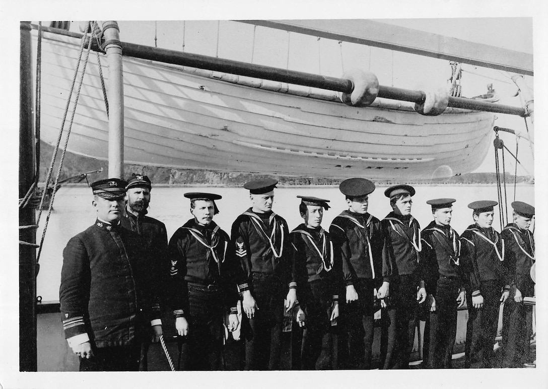 A photo of the crew of the cutter Manning