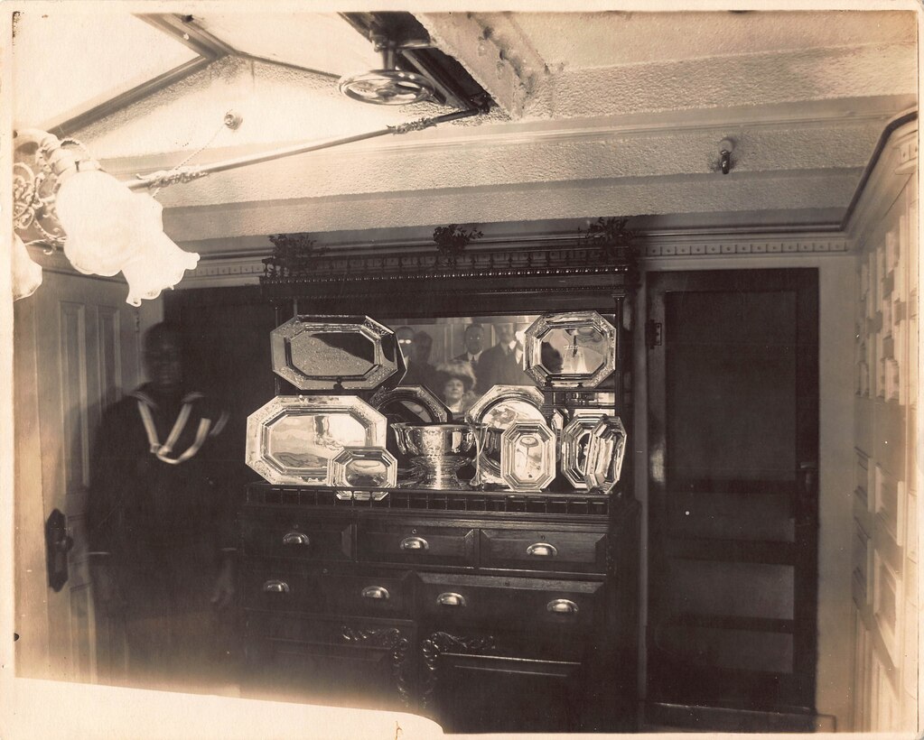 A photo of the wardroom of the Revenue Cutter Seminole, 1913.