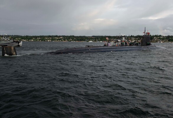 The Seawolf-class fast-attack submarine USS Connecticut (SSN 22) departs Naval Base Kistap-Bremerton for deployment.