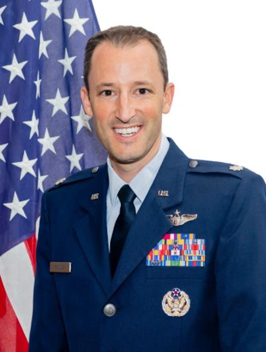 Official photo of Lt. Col. Timothy Rolling.