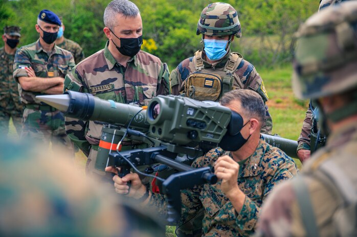 U.S. Marine Corps Maj. Gen. Francis Donovan, commanding general of 2nd Marine Division, participates in a dynamic display with 3rd Marine Artillery Regiment, 6th Light Armoured Brigade, on Military Camp of Canjuers, France, June 1, 2021. Donovan’s visit to France included engagements with key leaders to strengthen relationships with the French Armed Forces in order to refine interoperability for future cooperation.