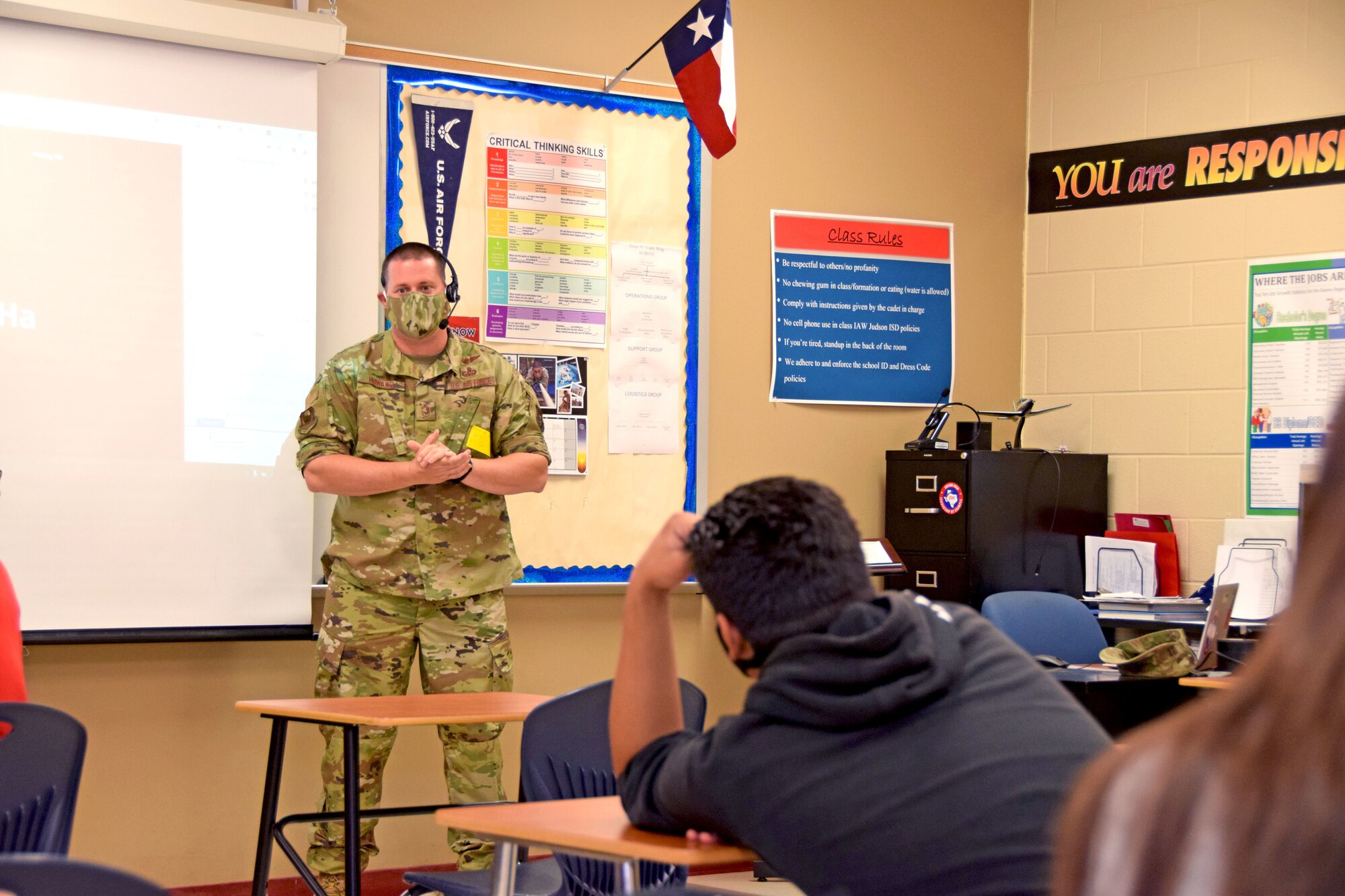 Chief Master Sgt. Christopher Howard, 960th Cyberspace Wing acting command chief and 960th Cyberspace Operations Group superintendent, speaks to Junior Reserve Officer Training Corps students at Judson High School, Converse, Texas, May 19, 2021. (U.S. Air Force photo by Tech. Sgt. Iram Carmona)