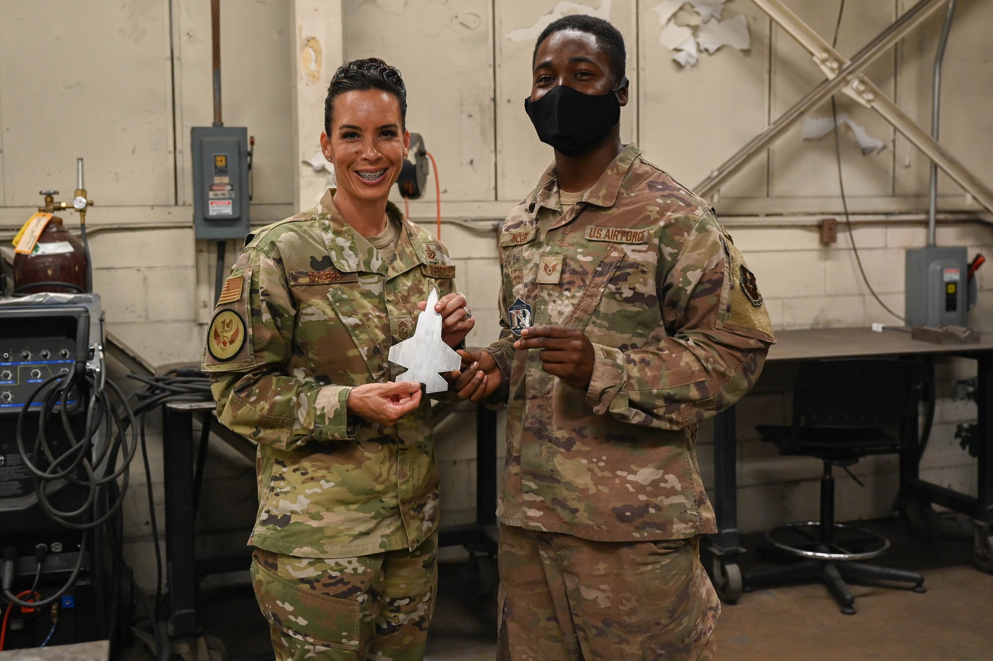 Maj. Gen. Wills and Chief Master Sgt. Rogers visit 33rd Fighter Wing