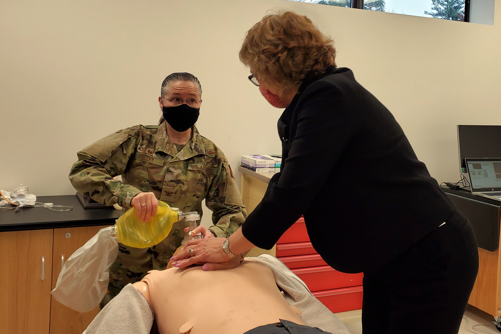 The Air Force Reserve’s 910th Airlift Wing welcomed Ohio State Senator Sandra O’Brien for a visit to Youngstown Air Reserve Station, Ohio, on Thursday, April 29, 2021.