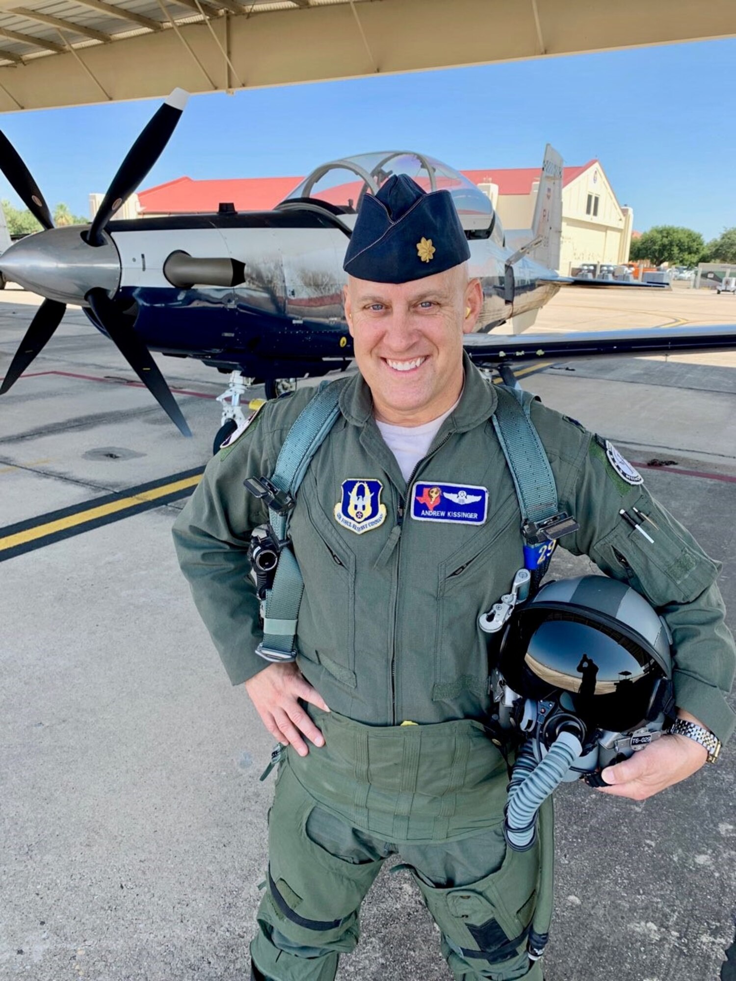 Master aviator shares family legacy