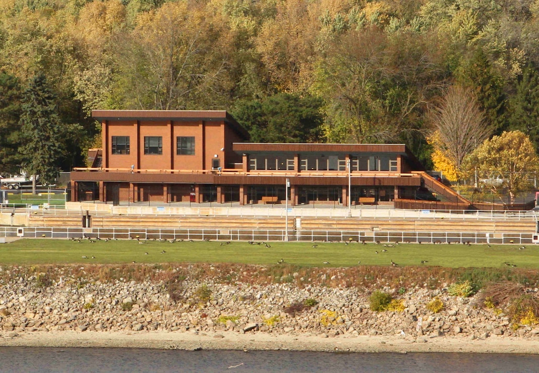 Illinois Waterway Visitor Center at Starved Rock Lock and Dam