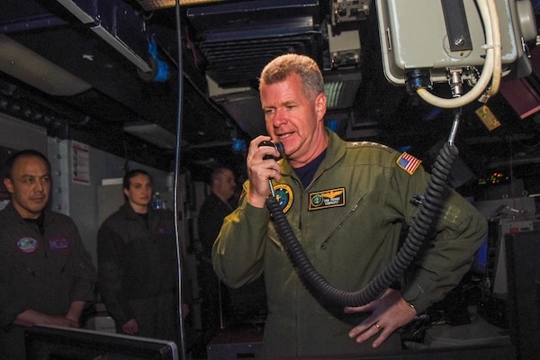 Commander, U.S. Pacific Fleet visits USS Ronald Reagan Carrier Strike Group