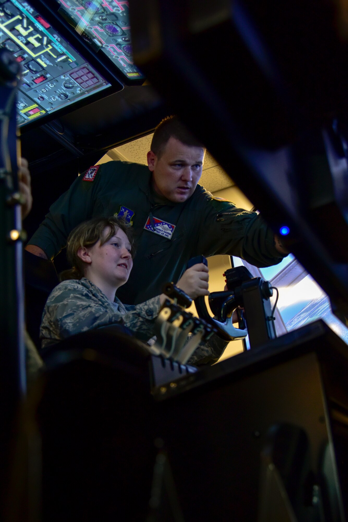 Airman shows cadet flight simulator functions.
