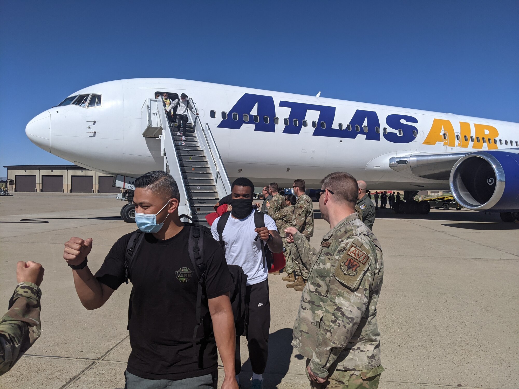 A photo of Airmen returning to Hill Air Force Base.