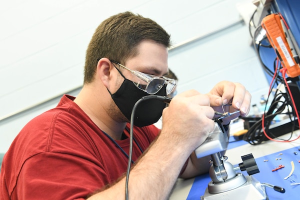 Fleet Readiness Center Southeast Trades Apprenticeship Program