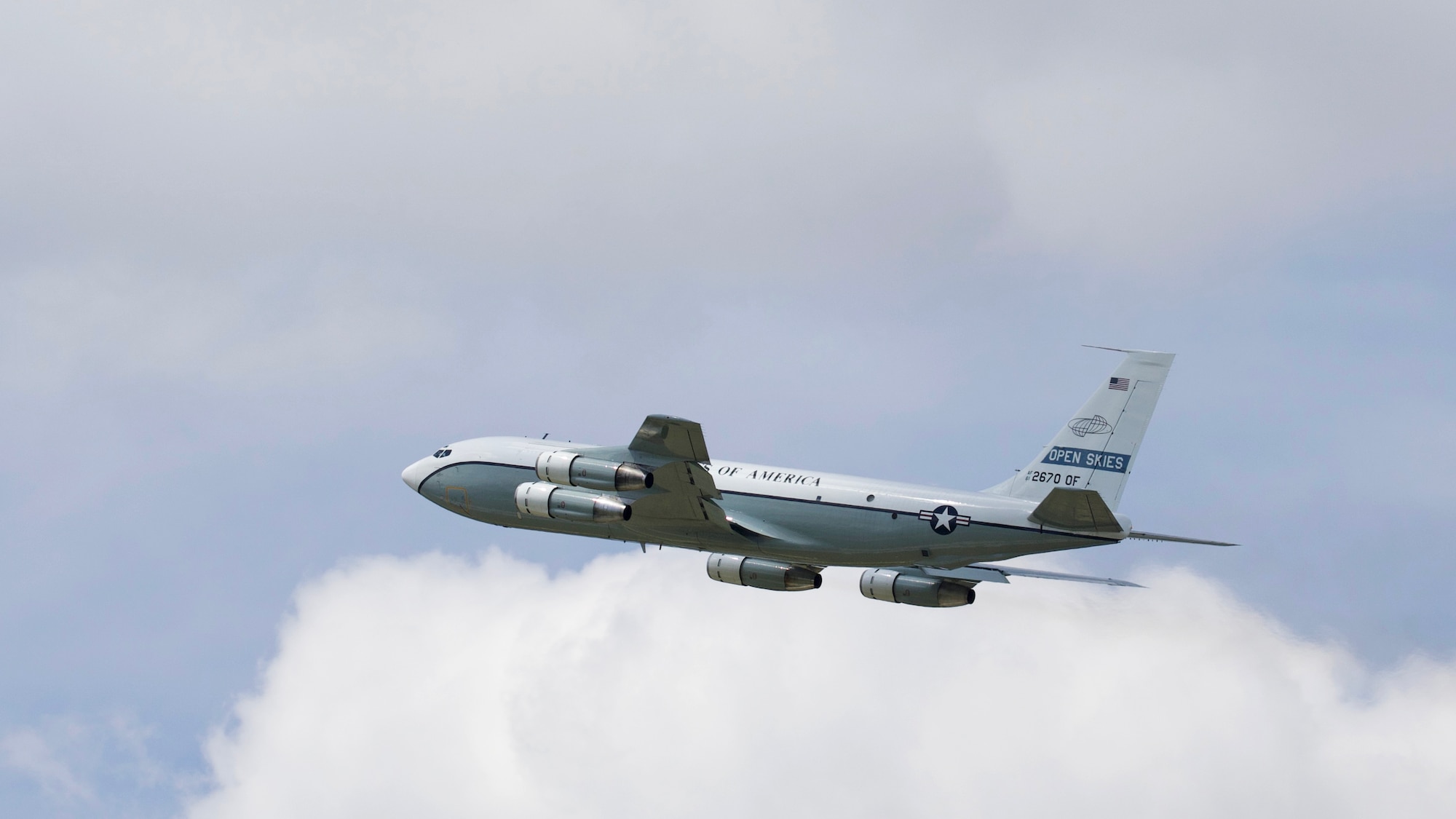 A photo of an aircraft flying.