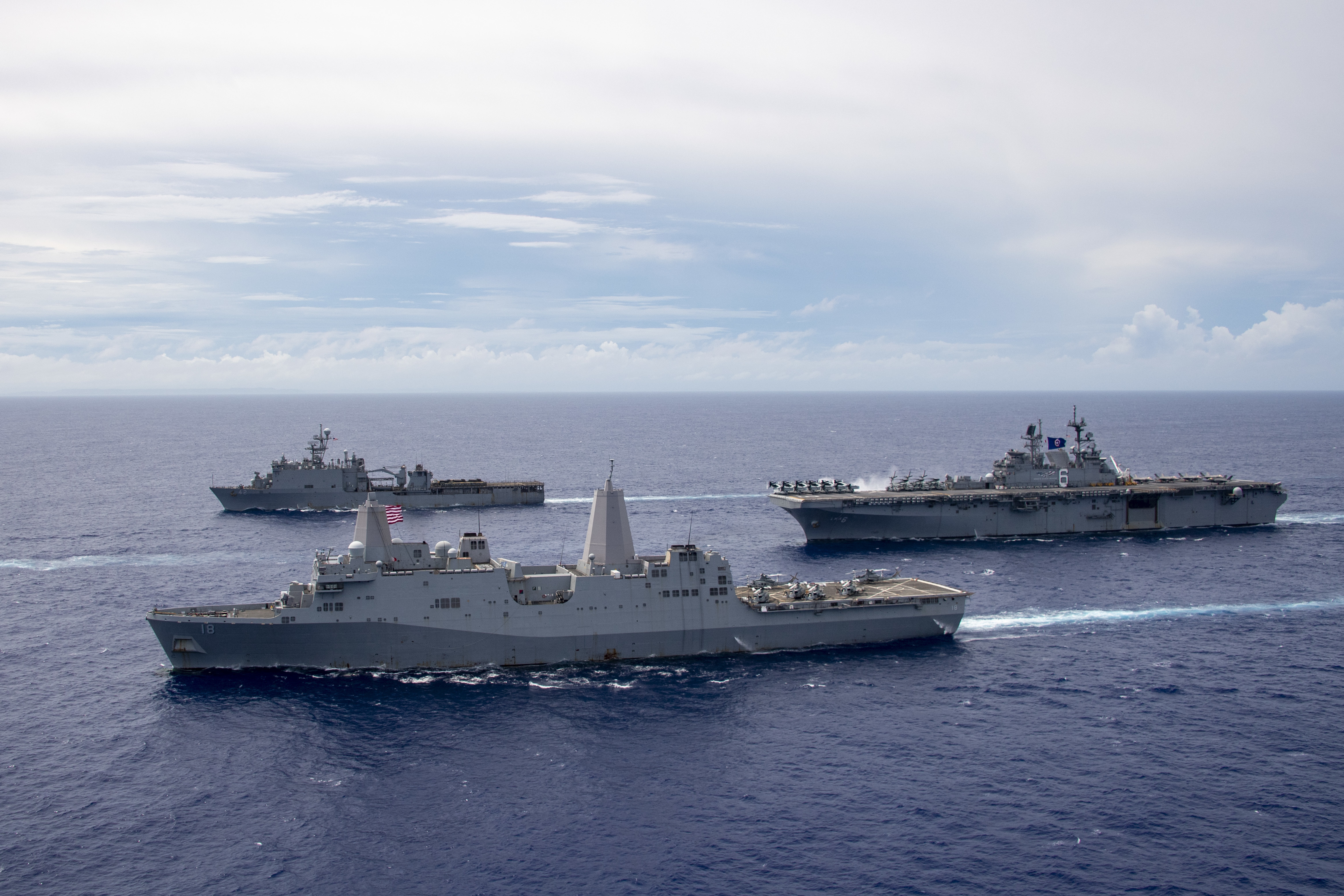Amphibious Squadron 11, 31st MEU reunite for summer > U.S. Pacific