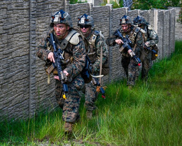 Marine Corps awards contract for new, innovative training capability