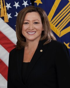 This is a photo of Deputy Director of DLA Acquisitions (J7) Senior Executive Service, Roxanne Banks
