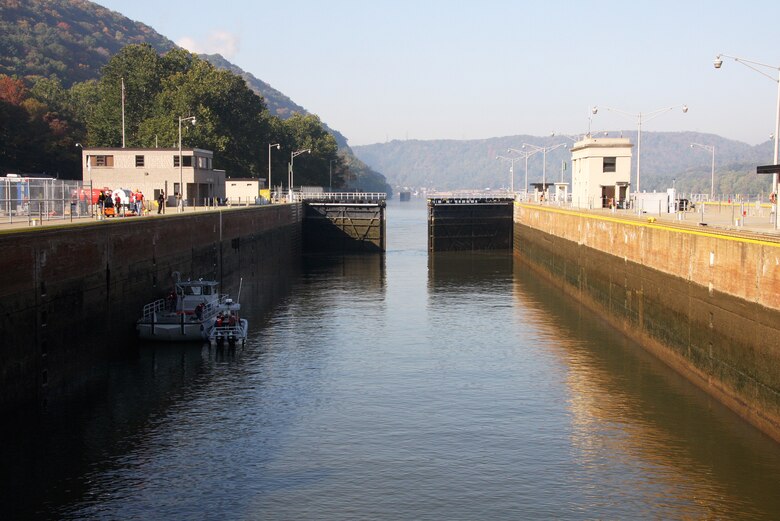 Morning at Montgomery Locks and Dam.