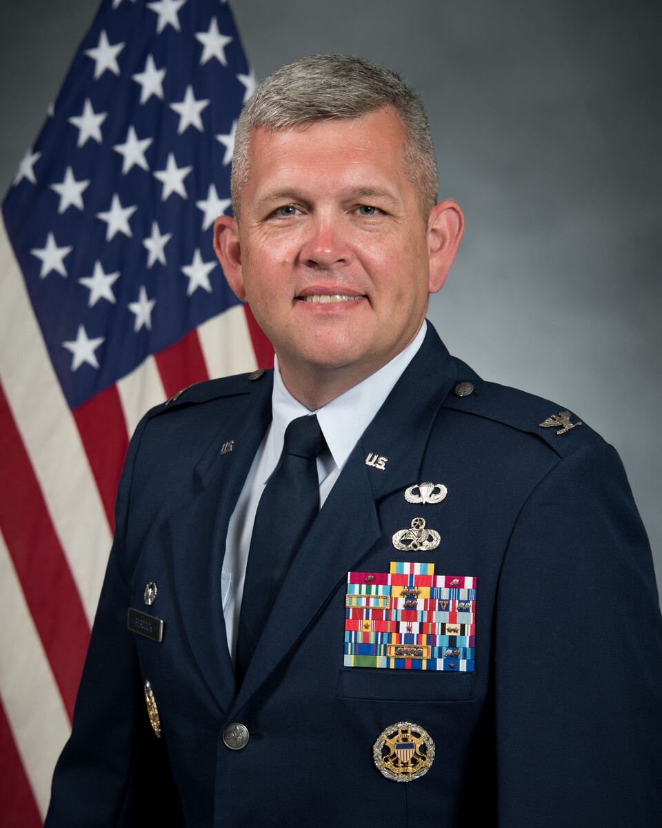 Colonel Anthony D. Babcock is the commander, Thomas N. BarnesCenter for Enlisted Education. In this role he provides leadership forall aspects of enlisted education, including Airman LeadershipSchools, NCO Academy (stateside), Senior NCO Academy,Community College of the Air Force, U.S. Air Force First SergeantAcademy, Air Force Enlisted Heritage Research Institute, Air ForceCareer Development Academy, Enlisted PME Instructor Course and Chief Master Sergeant Leadership Course.