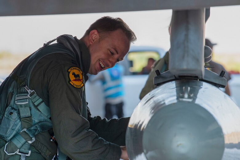 8th FS departs for dissimilar air combat training
