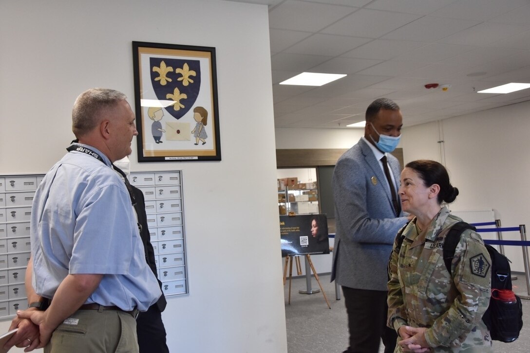 The Army Adjutant Visits Wiesbaden community