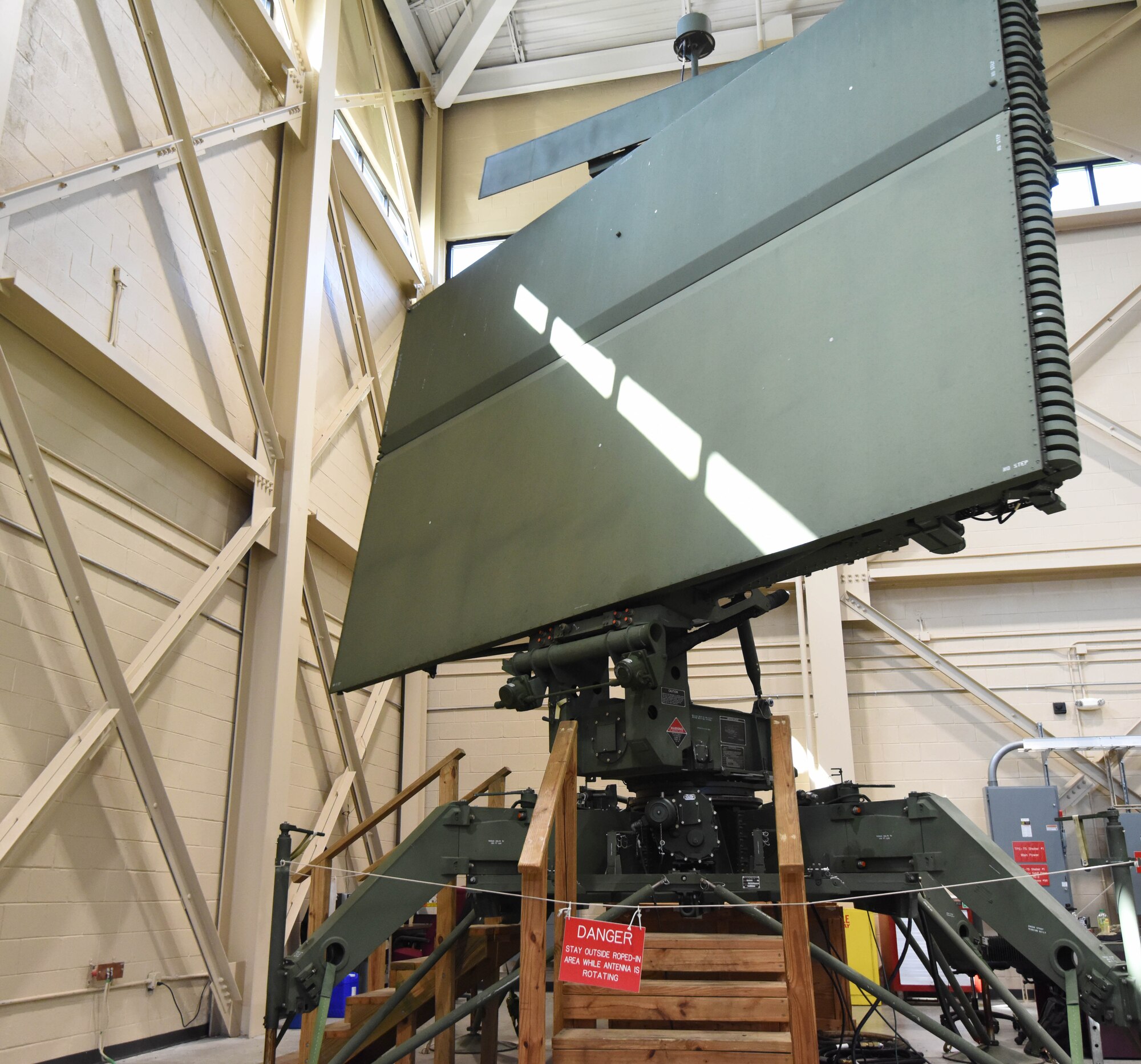 The TPS-75 Radar is displayed inside of Matero Hall at Keesler Air Force Base, Mississippi, June 24, 2021. The radar is used by Command and Control Battle Management Operations to provide safe use of the airspace by tracking aircraft, planning missions, and monitoring the skies. (U.S. Air Force photo by Airman 1st Class Jasmine Galloway)