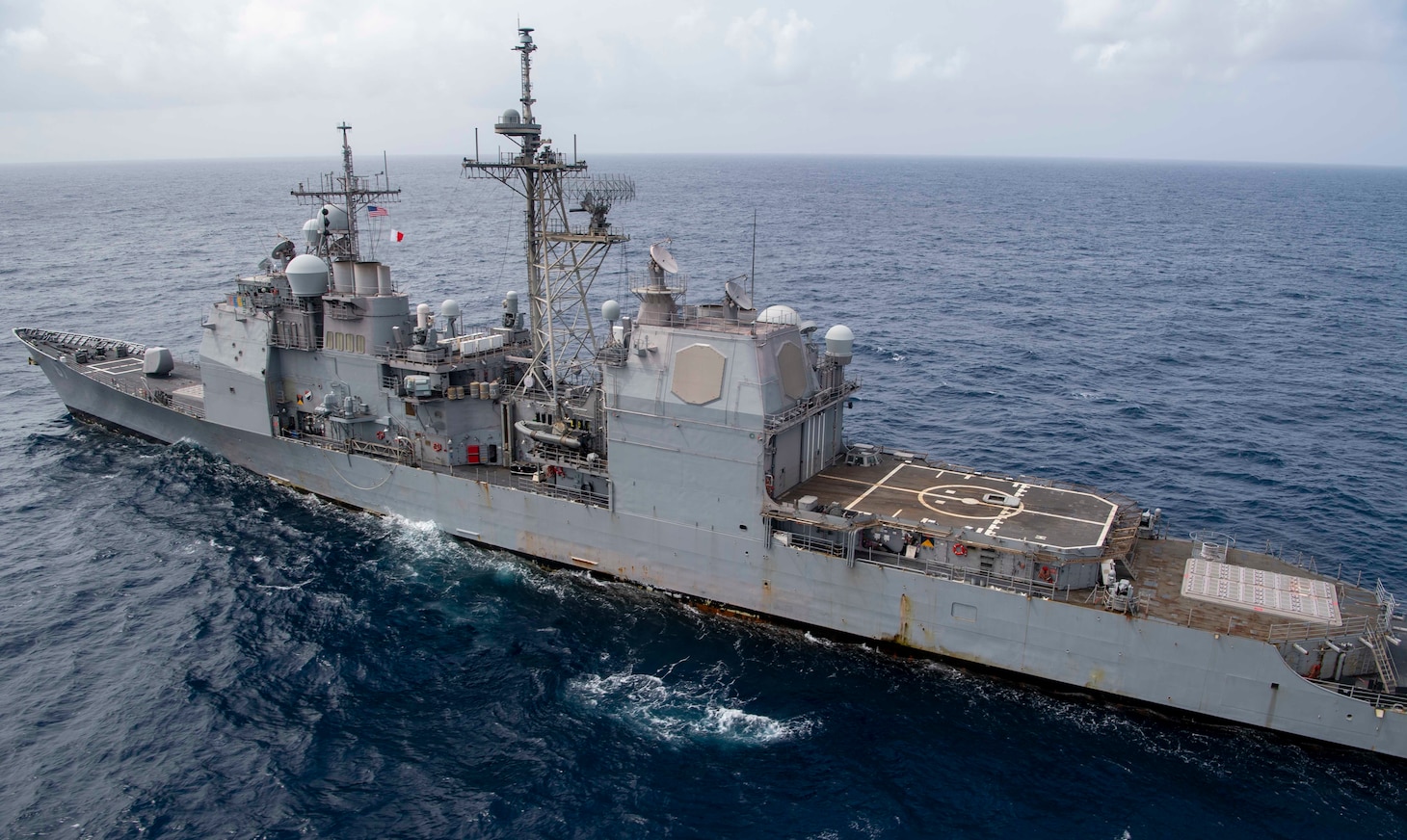The Ticonderoga-class guided-missile cruiser USS Shiloh (CG 67) transits the Indian Ocean.