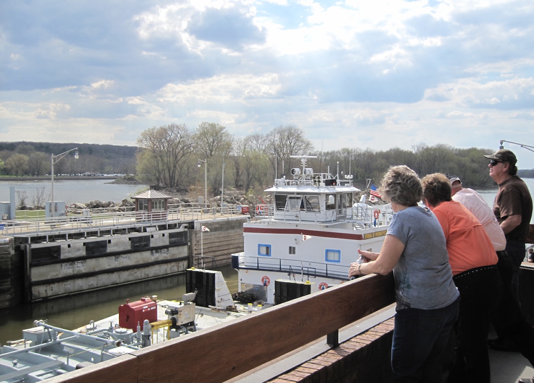 Visitors watching tow lock through at Starved Rock Lock and Dam in Ottawa, Illinois.