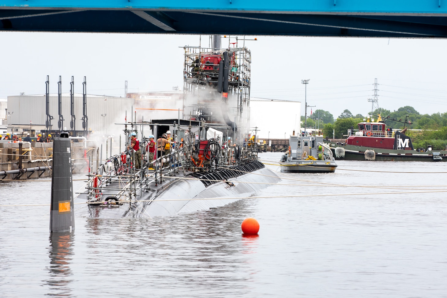 The Los Angeles-class submarine USS Pasadena (SSN 752) undocks at Norfolk Naval Shipyard (NNSY).