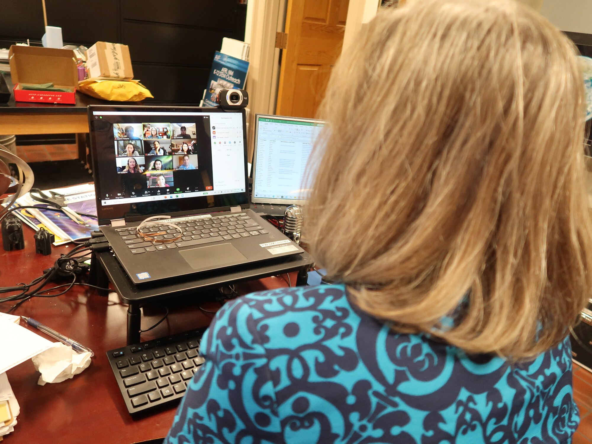Career STREAM founder Ronda Cole-Harmon conducts a Zoom meeting with the selected mentors from the University of New Mexico and New Mexico Institute of Mining and Technology. (U.S. Air Force photo/Steve Burke)