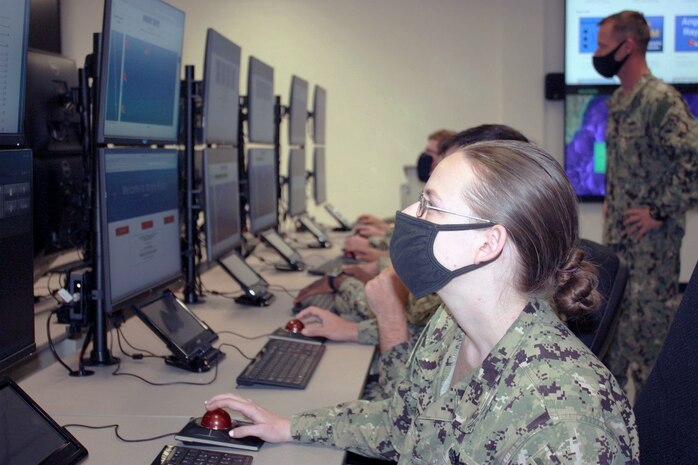 Sailors from the Center for Surface Combat Systems’ (CSCS) Fleet Anti-Submarine Warfare Training Center (FASW) are accessing learning games and sandbox tools in the newly installed AN/SQQ-89A(V)15 Virtual Operator Trainer (VOT).