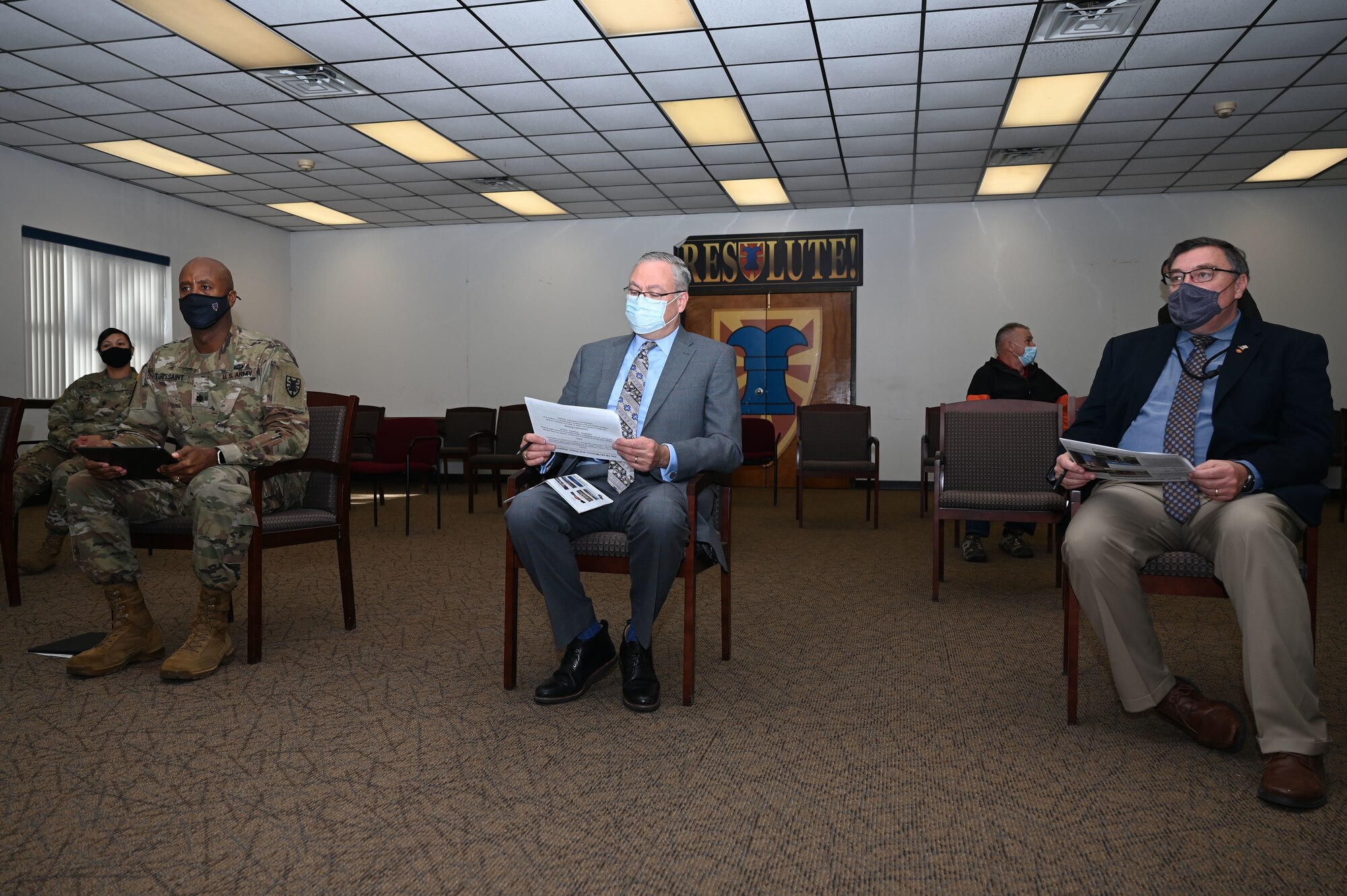 IMCOM official visits JBLE
