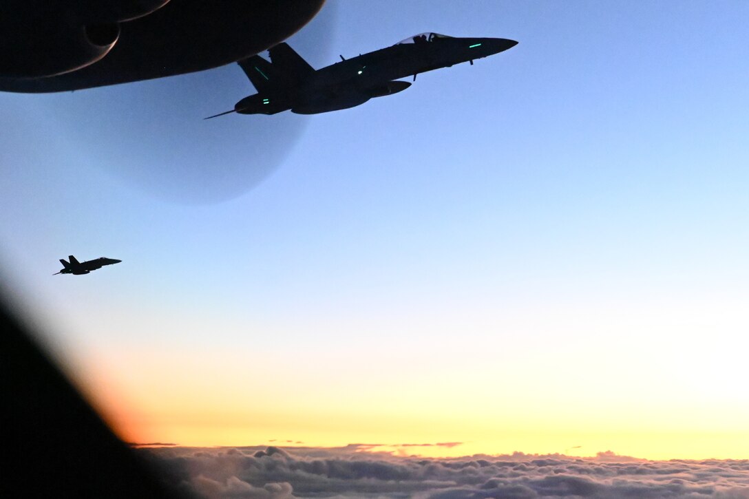 Nighttime F/A-18 Aerial Refuel