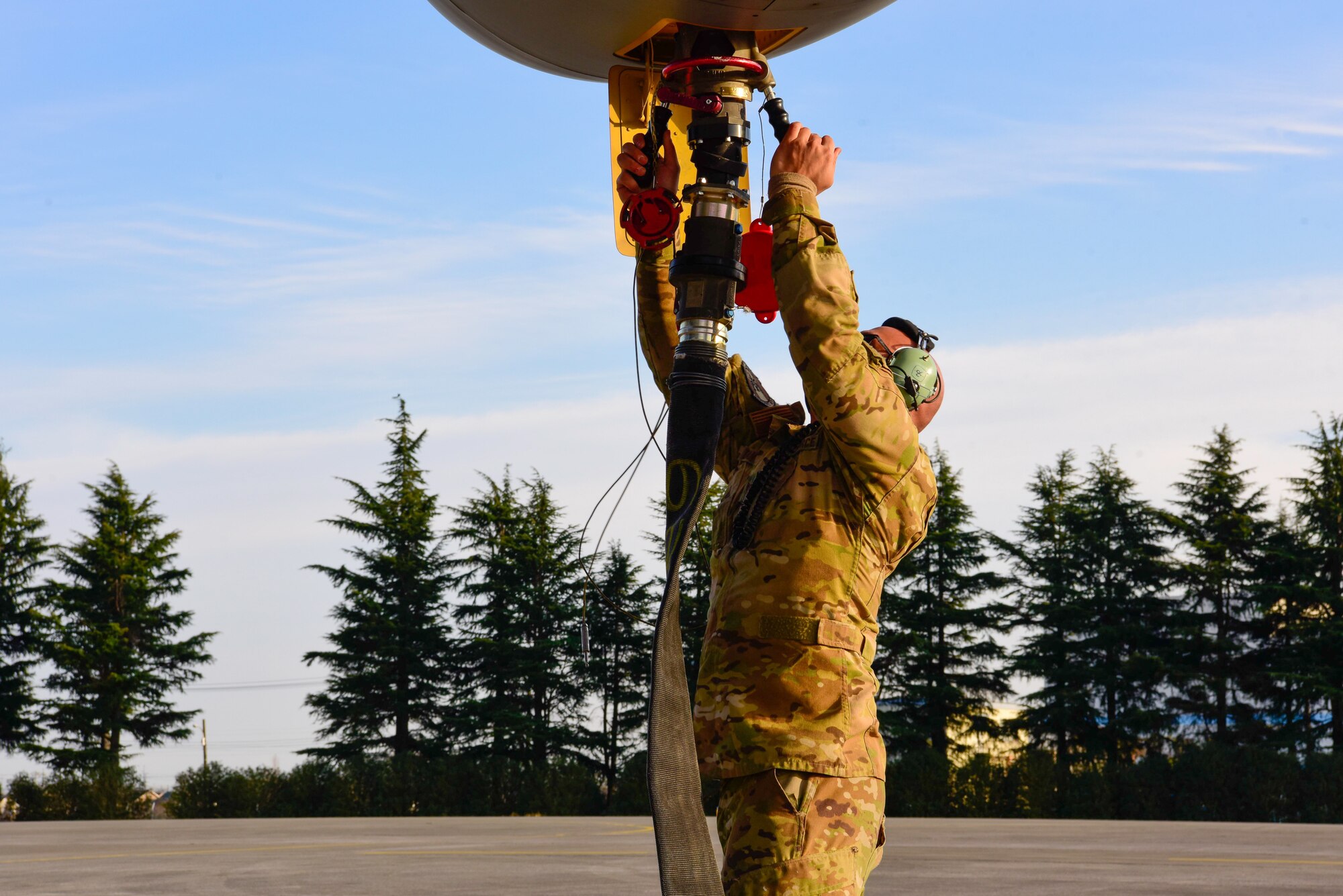Kadena, Yokota Airmen  enhance aircraft expertise together