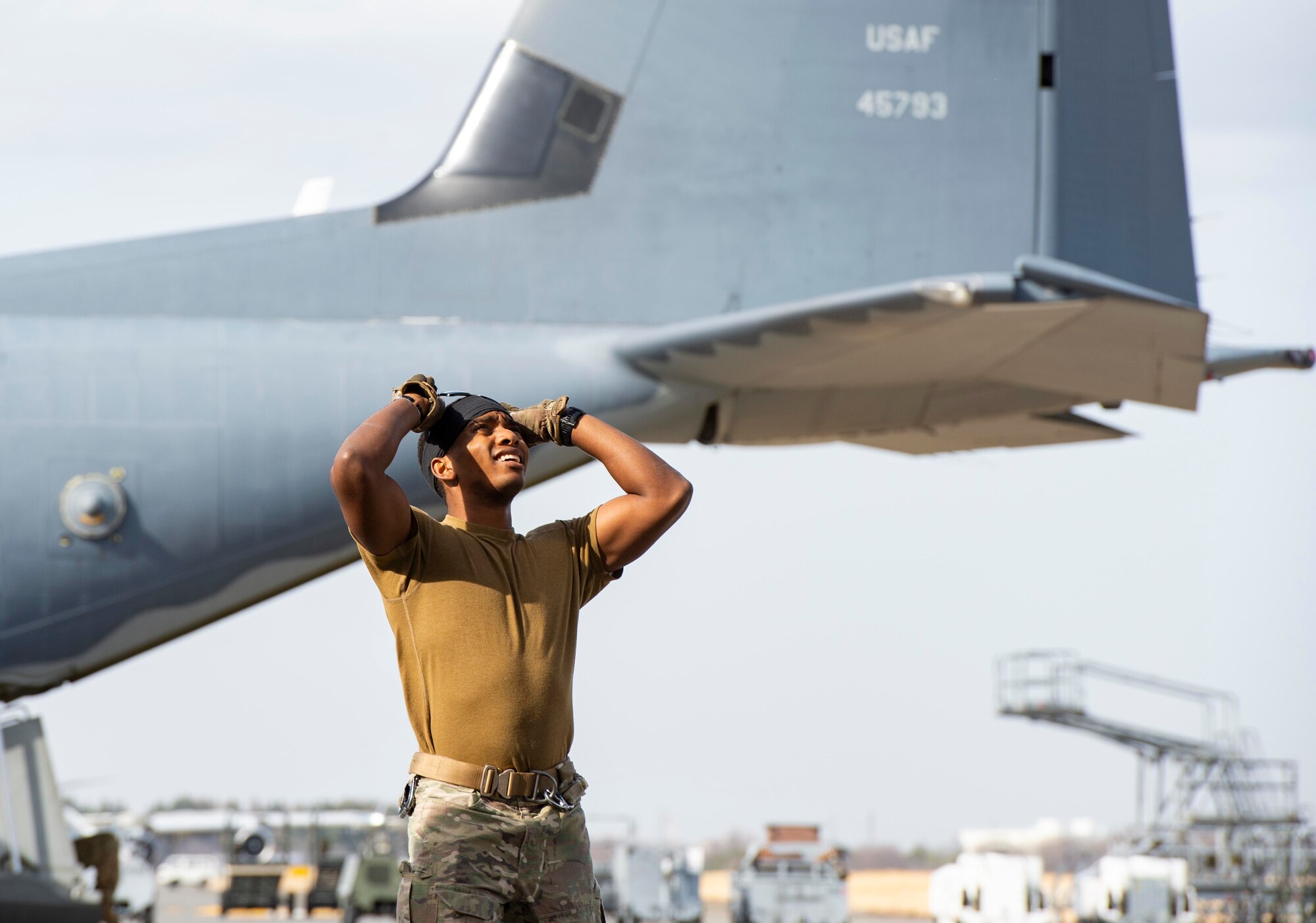Kadena, Yokota Airmen enhance aircraft expertise together