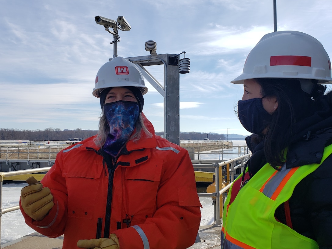 Tow rail repairs ongoing at Lock and Dam