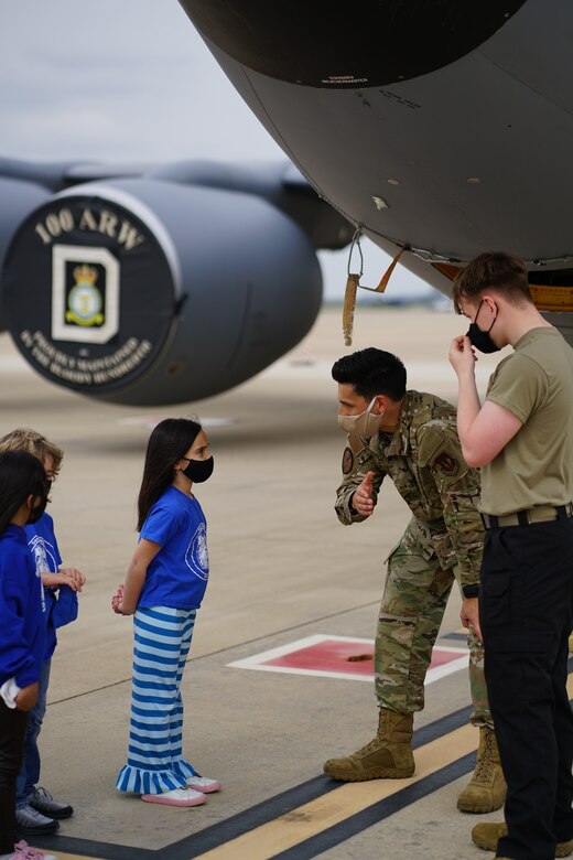 Maintainers assigned to the 351st Expeditionary Air Refueling Squadron speak with elementary and middle school students during a KC-135 Stratotanker aircraft tour, at Morón Air Base, Spain, Feb. 26, 2021. The tour enabled the 351st EARS to showcase KC-135 capabilities and highlight the Airmen who ensure Operation Juniper Micron success. (Courtesy Photo)