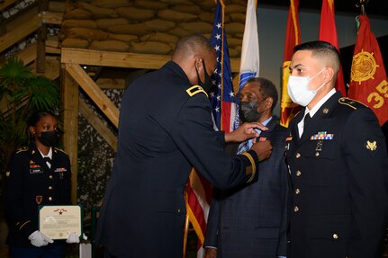 Vietnam War vet receives Bronze Star  for saving comrades