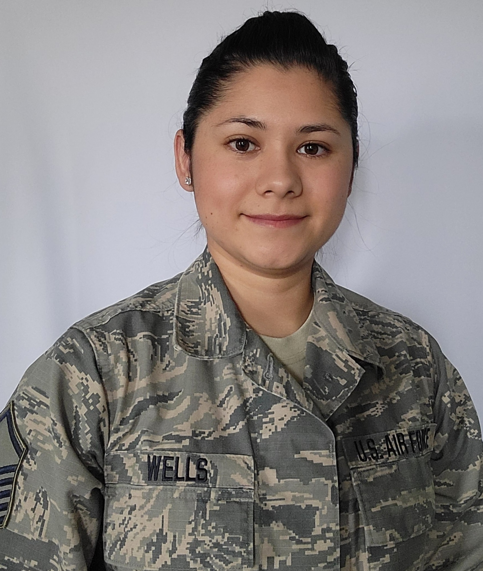 Master Sergeant Margarita Wells, 301 FW Command Post manager