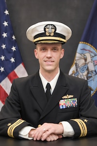 Studio portrait of Cmdr. Graig T. Diefenderfer