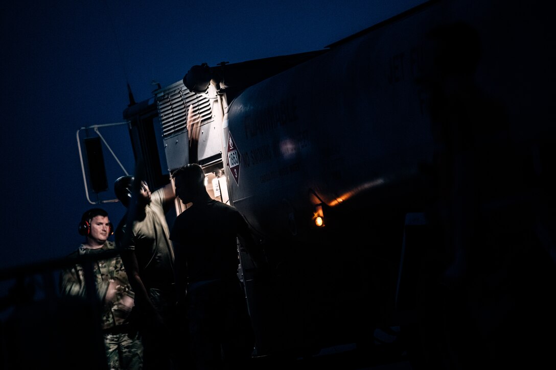 F-16 being refueled