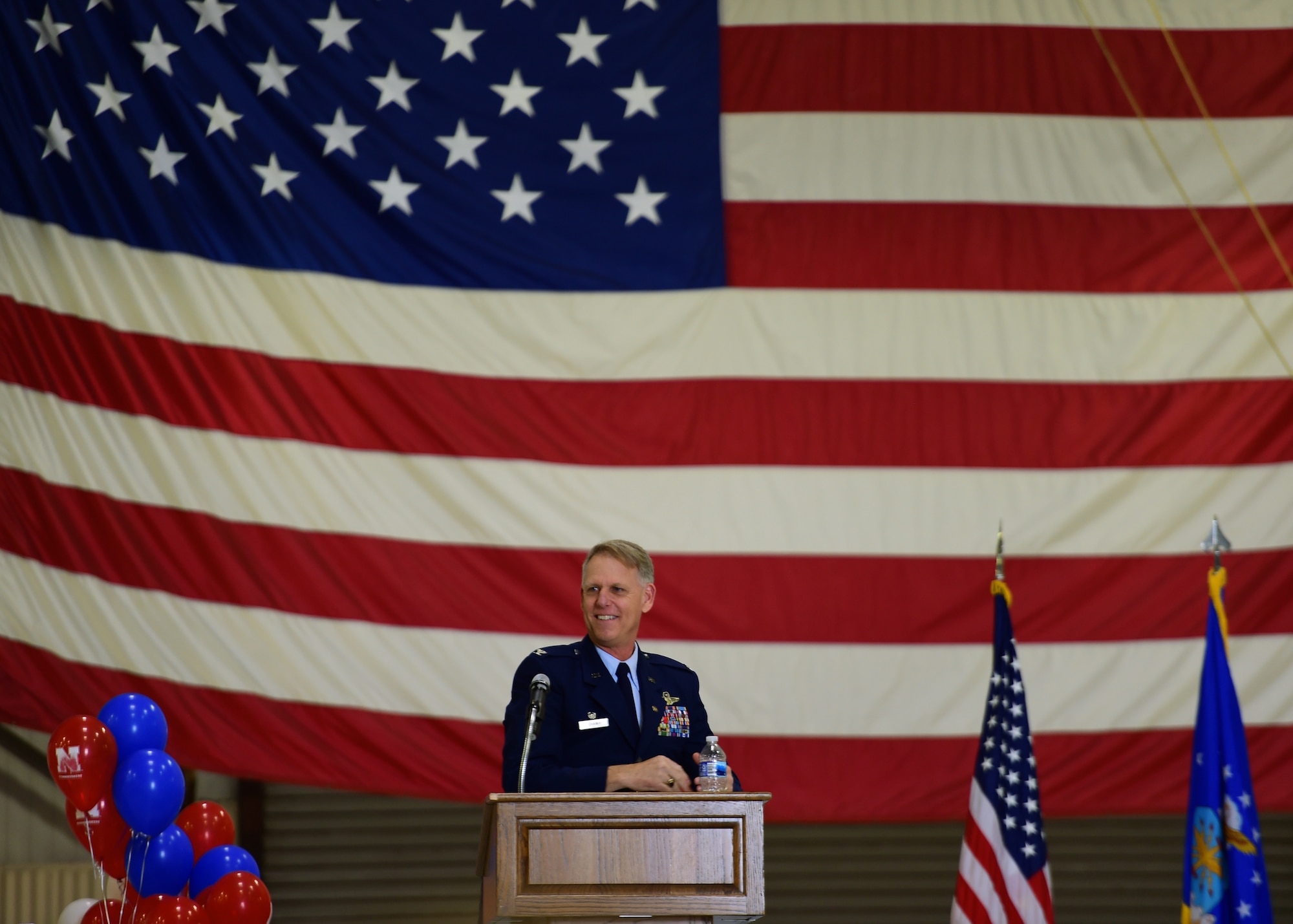 Grissom bids farewell to Col. Larry Shaw