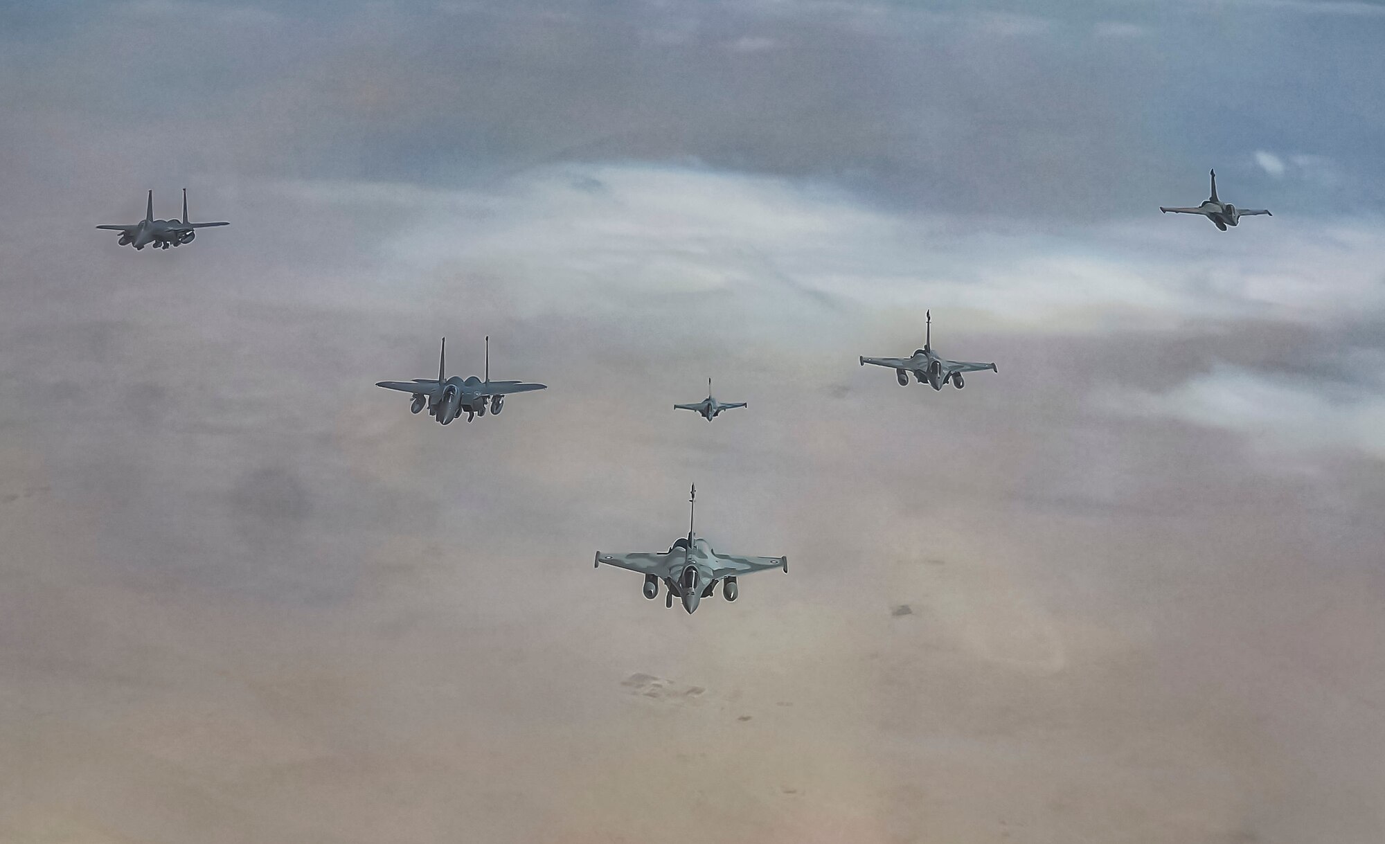 Rafales flying and being refueled
