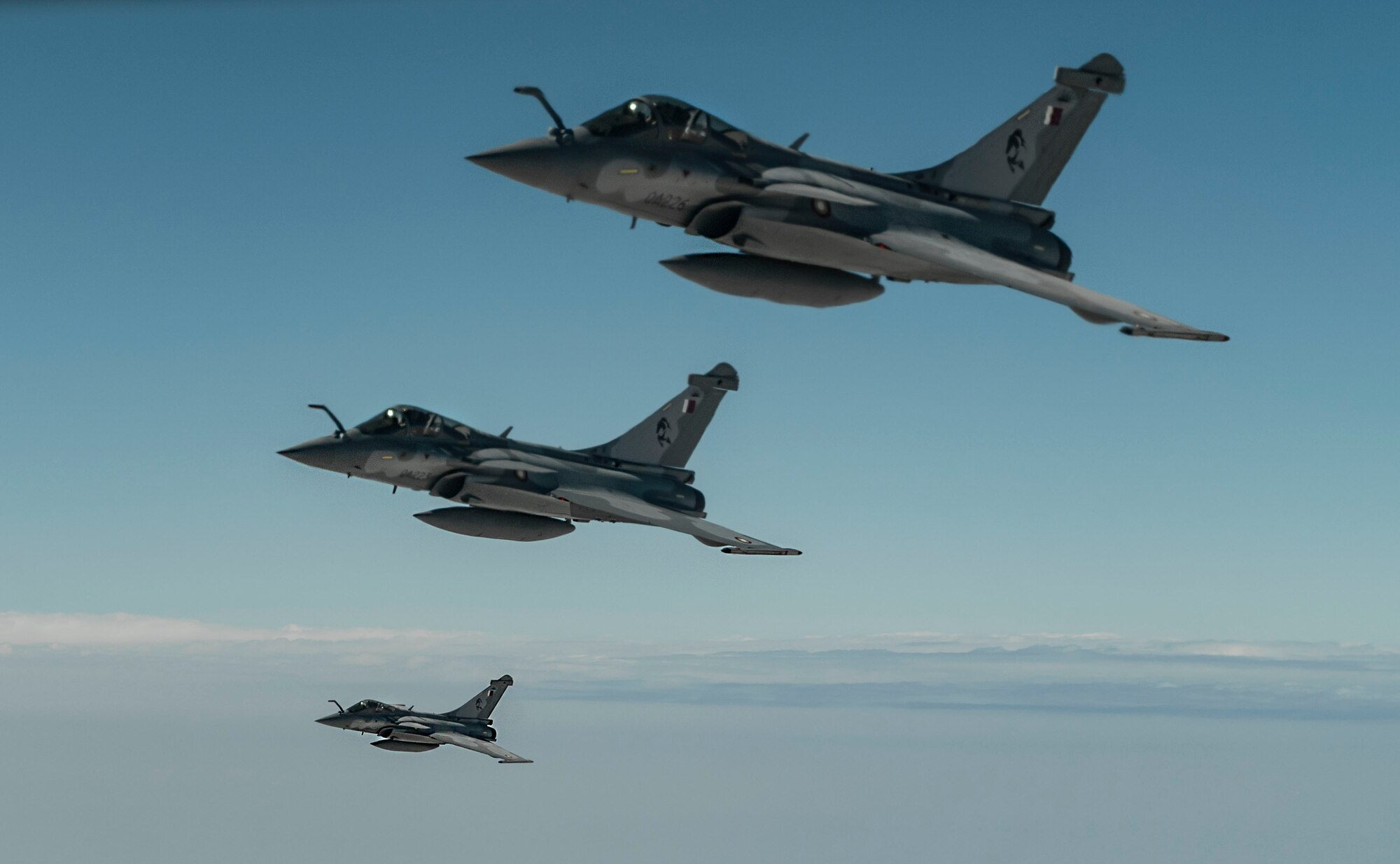 Rafales flying and being refueled
