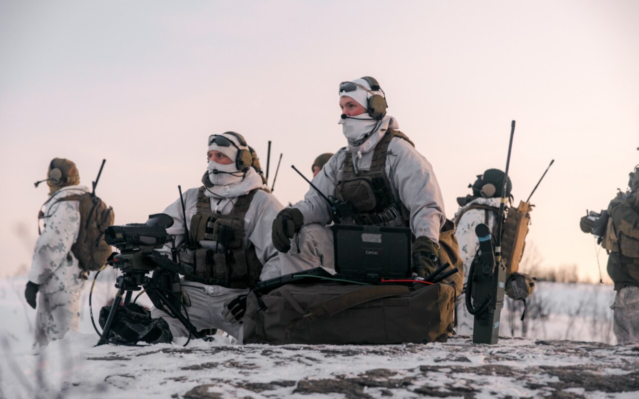 Norwegian Army Soldiers and U.S. Marines with Marine Rotational Force Europe 21.1, Marine Forces Europe and Africa, conduct a Joint Terminal Attack Controller training event in Setermoen, Norway, March 8, 2021.